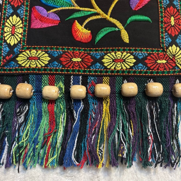 NEW Crossbody Bag Black Fabric Floral Embroidered Boho Wood Beads Fringe NWT - Picture 6 of 16